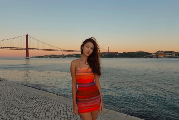 香港「最美星二代」2. 任達華、琦琦女兒-任晴佳Ella / 圖片來源: IG@ellayamm 香港「最美星二代」2. 任達華、琦琦女兒-任晴佳Ella / 圖片來源: IG@ellayamm