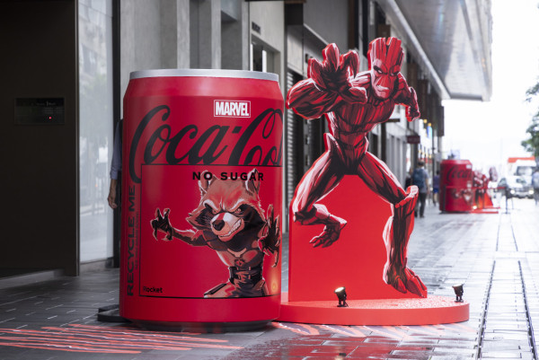 Coca-Cola聯乘Marvel主題活動一覽！3大打卡位登陸銅鑼灣 抽獎贏迪士尼門票