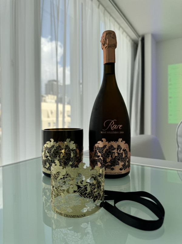 實試日本酒店｜全球首間香檳主題酒店 落戶大阪心齋橋 聯乘11個法國酒莊 一層一室 壽司 x 香檳盛宴 