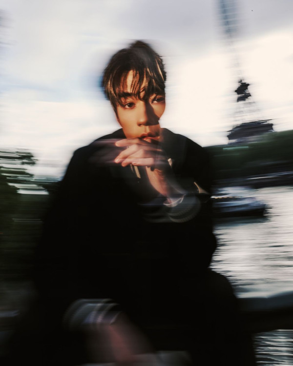 巴黎時裝周｜魏浚笙Jeffrey化身粉絲與各地男神集郵 被韓國巨星孔劉搭膊合照勁緊張 