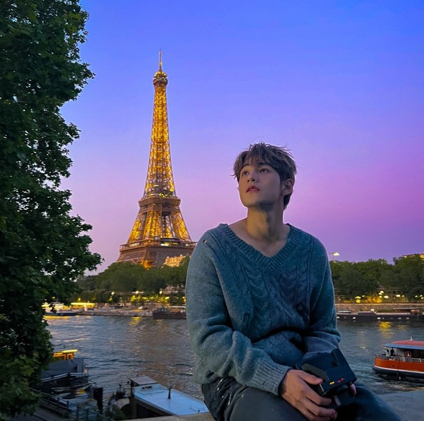 巴黎時裝周｜魏浚笙Jeffrey化身粉絲與各地男神集郵 被韓國巨星孔劉搭膊合照勁緊張 