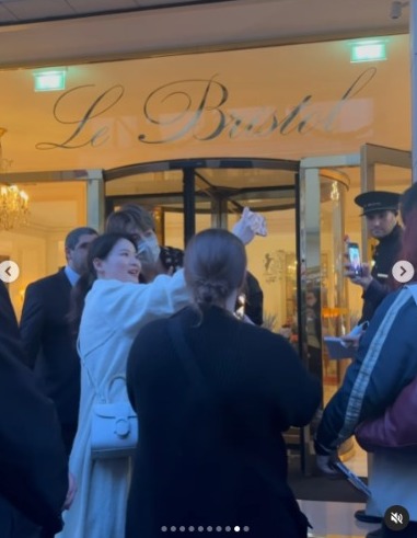 巴黎時裝周｜魏浚笙Jeffrey化身粉絲與各地男神集郵 被韓國巨星孔劉搭膊合照勁緊張 