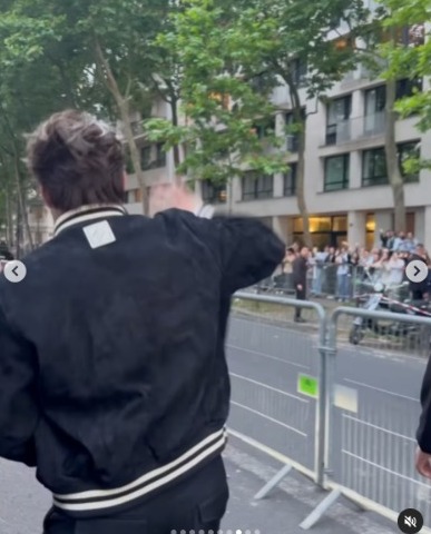 巴黎時裝周｜魏浚笙Jeffrey化身粉絲與各地男神集郵 被韓國巨星孔劉搭膊合照勁緊張 