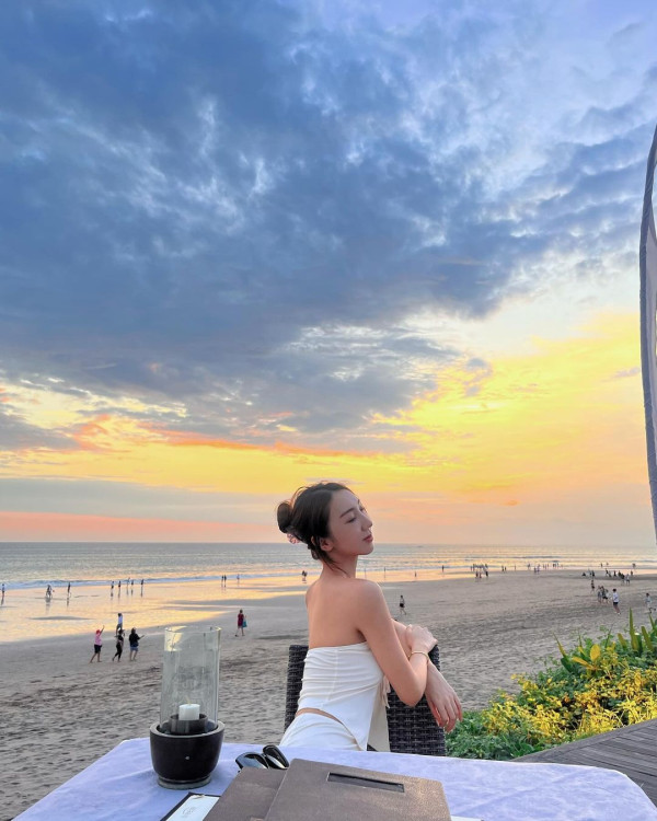 TVB女主持峇里水著巡禮狂曬好身材 「選美常客」2年前再參選港姐 王賢誌係提名人 