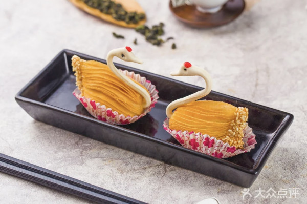 陶陶居-鮮果榴槤天鵝酥