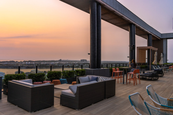 短線特搜｜台灣萬豪酒店集團夏日新住房優惠 NT加購早餐+宵夜酒或果汁 優惠期至7月31日 