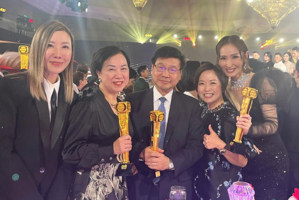 無窮之路4|陳貝兒50度熱浪下遊聖城麥加險中暑 感恩途人2個舉動出手相救保命