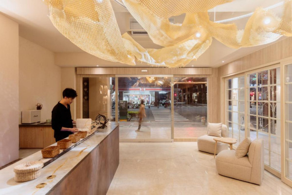 台灣高CP值酒店推介!高雄文青風正旅館 10分鐘行到六合夜市 房價0起/晚