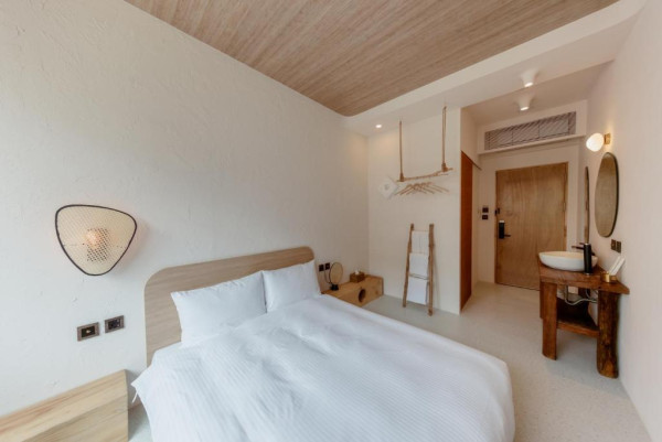 台灣高CP值酒店推介!高雄文青風正旅館 10分鐘行到六合夜市 房價0起/晚