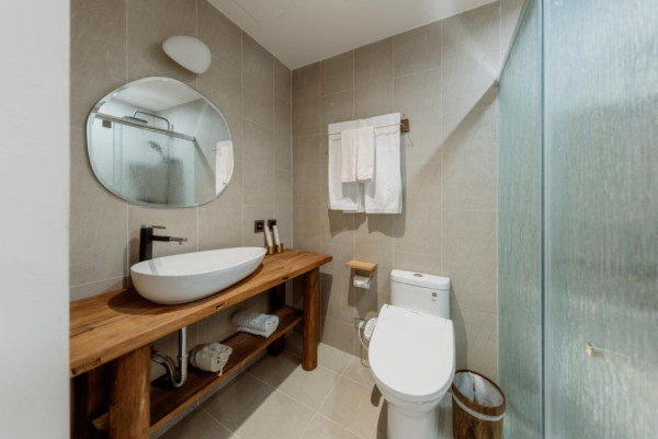 台灣高CP值酒店推介!高雄文青風正旅館 10分鐘行到六合夜市 房價0起/晚