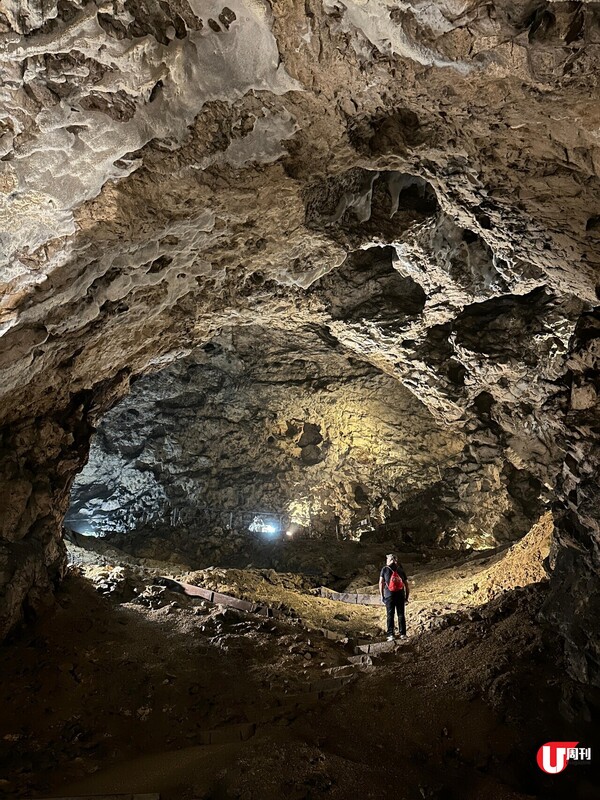 【德國旅遊】Stuttgart斯圖加特近郊！Swabian Alb走入洞穴、童話半木房屋村莊，睇Tiffany Blue色喀斯特湖 