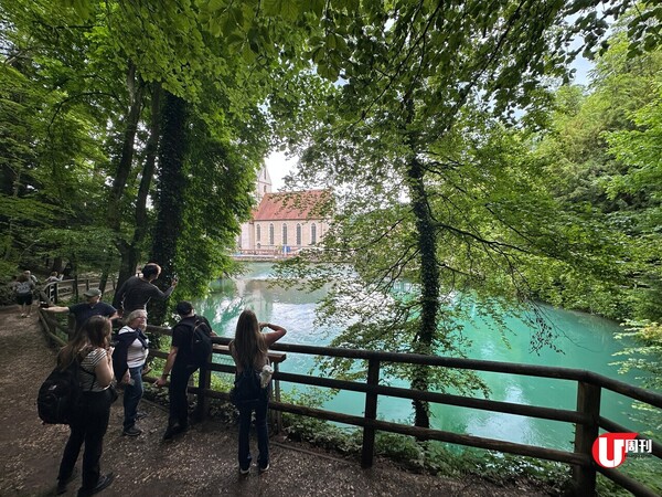 【德國旅遊】Stuttgart斯圖加特近郊！Swabian Alb走入洞穴、童話半木房屋村莊，睇Tiffany Blue色喀斯特湖 