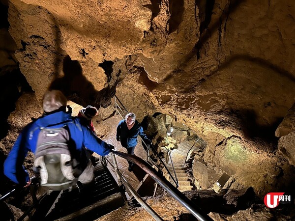 【德國旅遊】Stuttgart斯圖加特近郊！Swabian Alb走入洞穴、童話半木房屋村莊，睇Tiffany Blue色喀斯特湖 