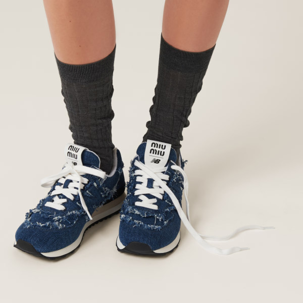 2024波鞋推介5:New Balance 574 / 圖片來源:Miu Miu 官網