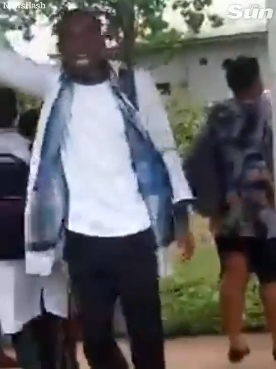 大體老師死而復生嚇呆醫科生  突睜眼赤裸行校園/有學生尖叫逃跑！真相竟如此？ 