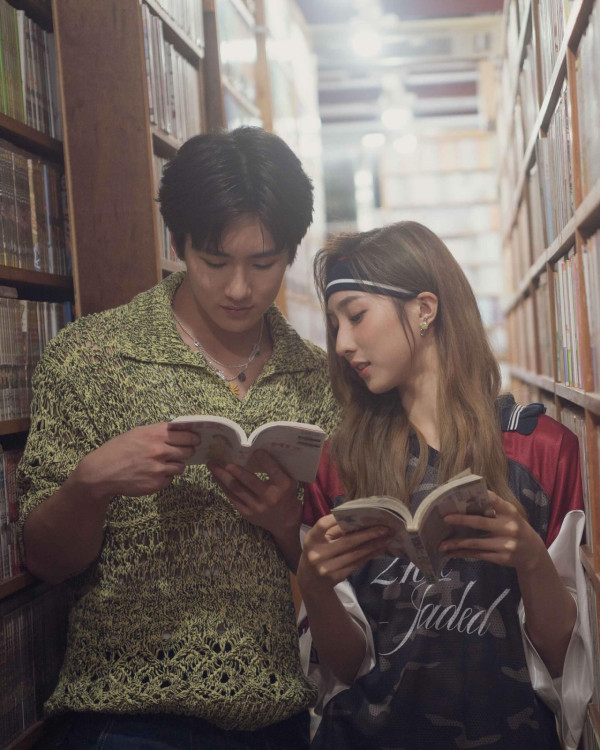 聲夢小花台北夜市化身神槍手 興奮曬戰利品 粉絲讚文武雙全 