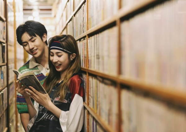 聲夢小花台北夜市化身神槍手 興奮曬戰利品 粉絲讚文武雙全 