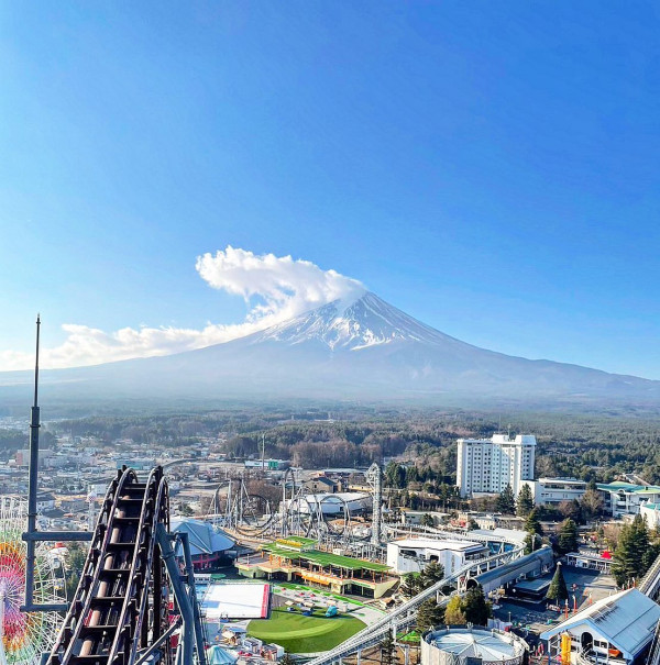 富士急樂園（圖片來源：Facebook@富士急ハイランド）