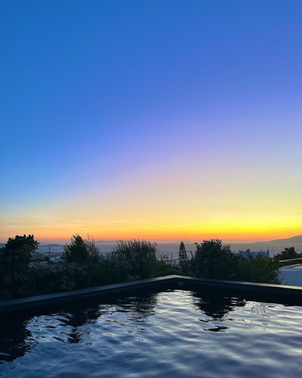 「溜冰女神」馬曉晴快閃旅行遊歐亞非 火辣比堅尼大曬Fit爆身材