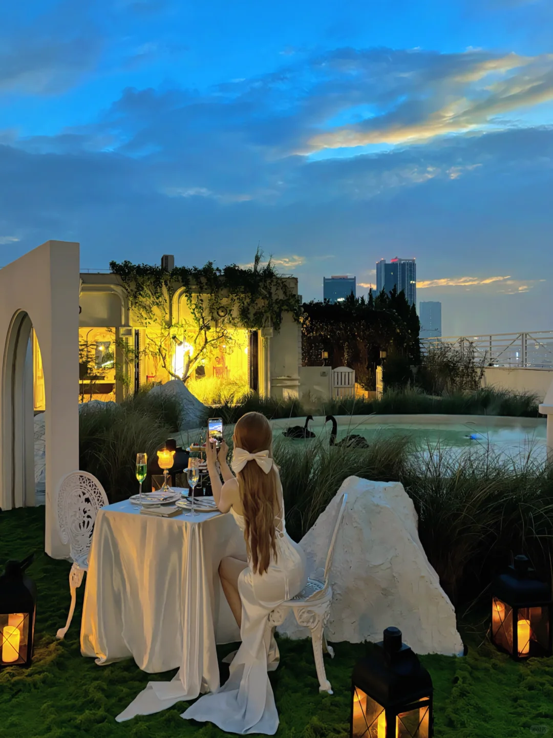 深圳Blue Concept關於藍Cafe！法式黑天鵝下午茶！ 