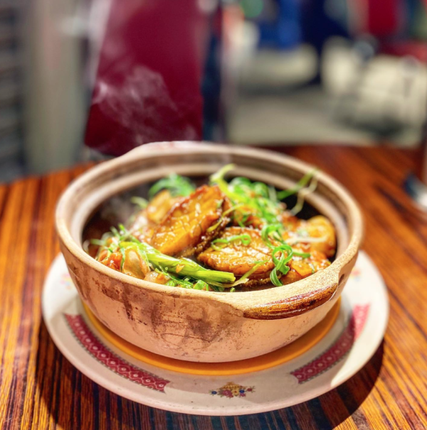 香港大排檔推薦︱逾10間必食地道大排檔推介！黑椒薯仔牛柳粒／風沙雞／椒鹽鮮魷／紅燒乳鴿／潮州滷水