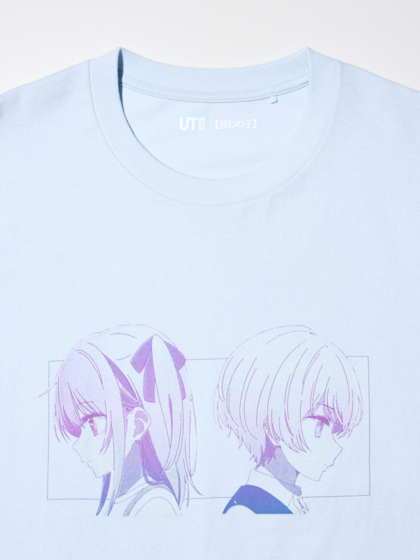【我推的孩子】UT系列款式5：T恤前面印有露比和阿奎亞兩位主要角色幼兒時期的可愛大型圖案，展示了他們的童年模樣。成人款HK$99