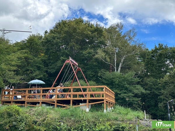 富士山絕景鞦韆(韋珈萱攝) 富士山絕景鞦韆(韋珈萱攝)