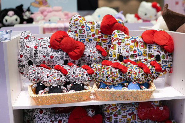 澳門最大Sanrio期間限定店登陸新濠影滙 場內獨家發售Hello Kitty 50週年精品
