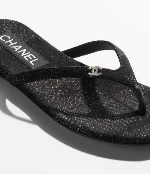名牌涼鞋推介3 : CHANEL 涼鞋