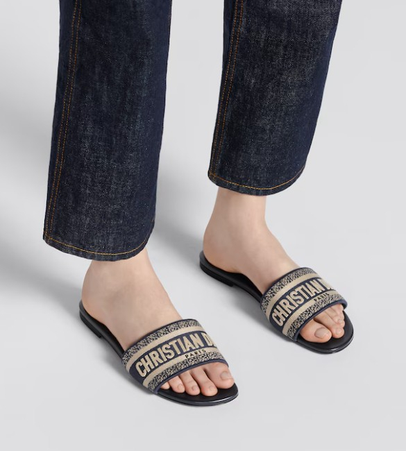 名牌涼鞋推介6 : Dior Dway 涼鞋