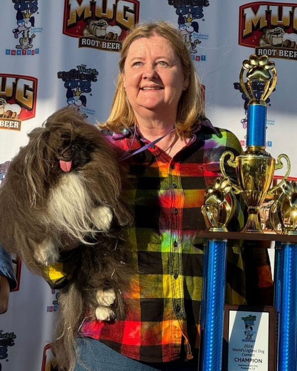 世界最醜狗狗比賽北京犬奪冠！患病毀容倖存故事藏洋蔥 