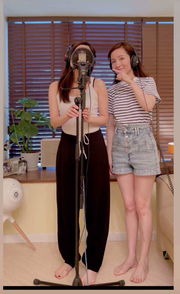 黃智雯與李施嬅(Selena)、胡蓓蔚(豹嫂)、胡定欣、胡杏兒及姚子羚組成的「胡說八道會」閨蜜團一向都十分好感情／圖片來源：IG@wong_manman