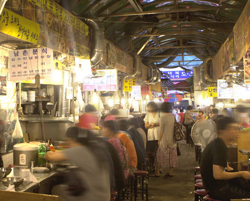 刀削麵街（圖片來源︰南大門市場）