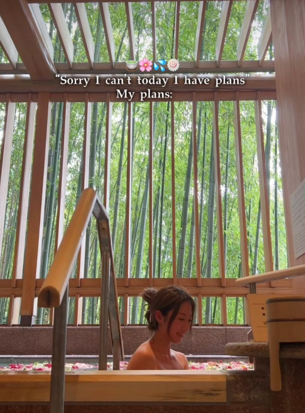 前J2咪神大曬噴血出浴照惹人遐想！邪惡角度浴缸自拍力谷新旅遊節目 