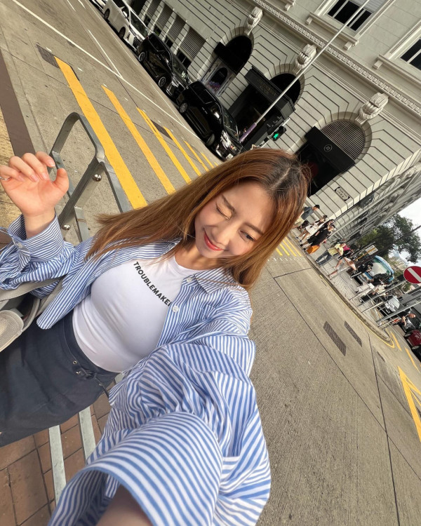 前J2咪神大曬噴血出浴照惹人遐想！邪惡角度浴缸自拍力谷新旅遊節目 