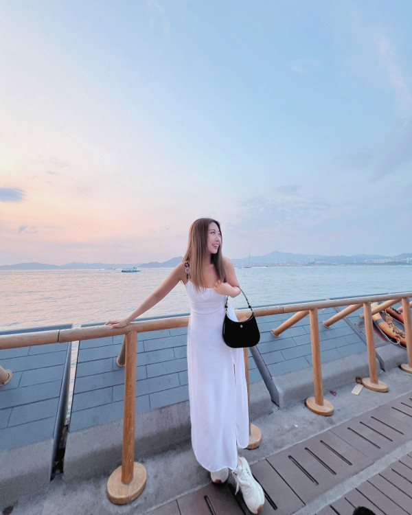 前J2咪神大曬噴血出浴照惹人遐想！邪惡角度浴缸自拍力谷新旅遊節目 