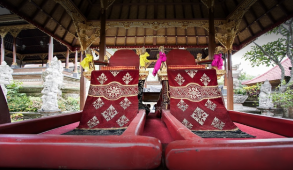 峇里島自由行景點｜烏布皇宮 Ubud Palace（圖片來源：NeverneverLand in Bali）