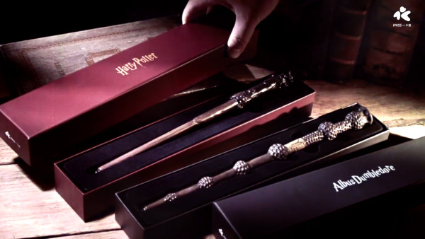 台灣推出哈利波特魔杖交通卡!限量發售1:1魔杖造型一卡通附電筒功能