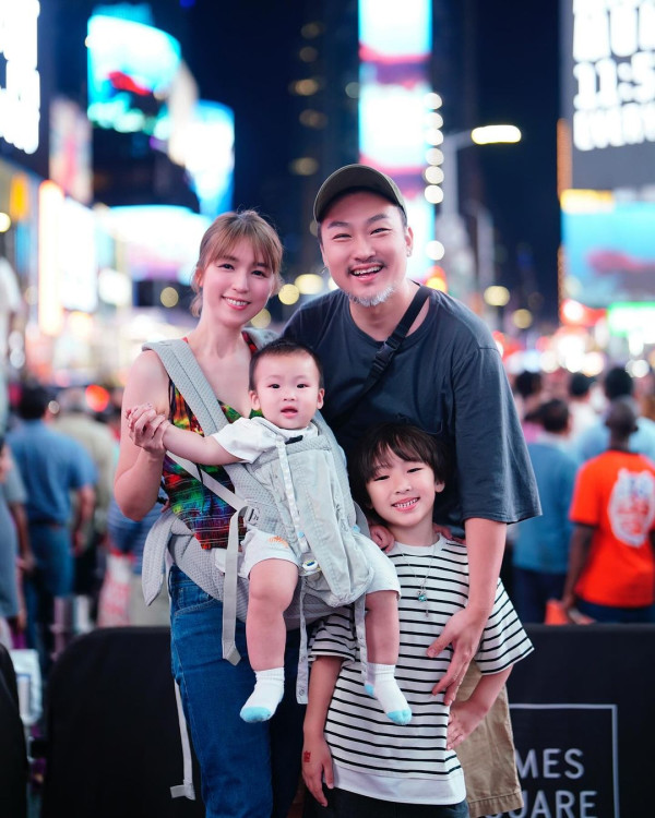 孫慧雪美國旅行再解鎖湊仔新技能 每日孭住細仔四圍走 網友戥佢辛苦