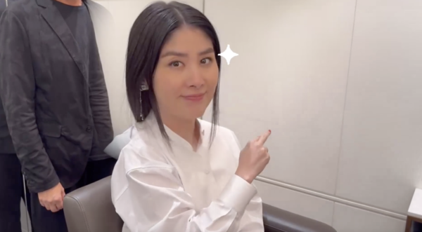 Kelly剪短髮過程/圖片來源：IG@kellychenwailam