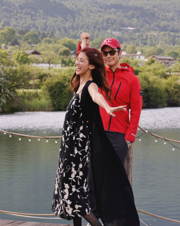 陳凱琳遊麗江古城打卡！挑戰空中飛人高危動作 