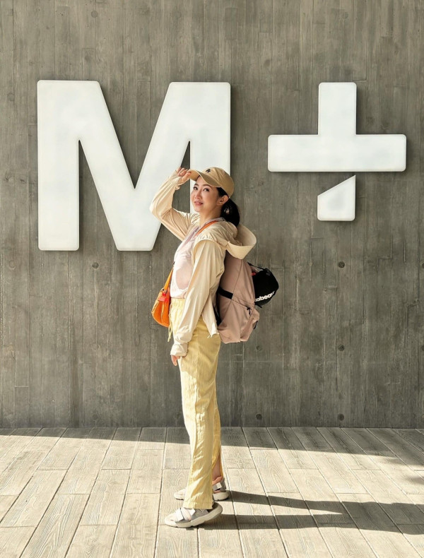 台女星遊港以人民幣結賬被粗口怒轟 哭訴現場無人出手幫忙 最新回應曝光!