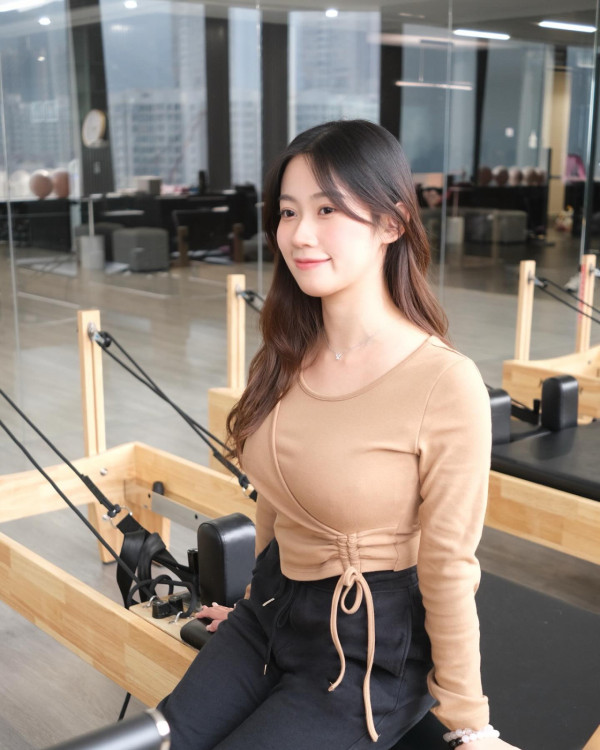 TVB新一代咪神加盟《冲遊泰國》 準備水着「泰」解放 怕增磅唔敢食太多 