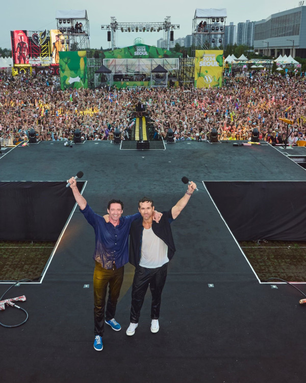 首爾waterbomb登場猛男：Hugh Jackman、Ryan Reynolds