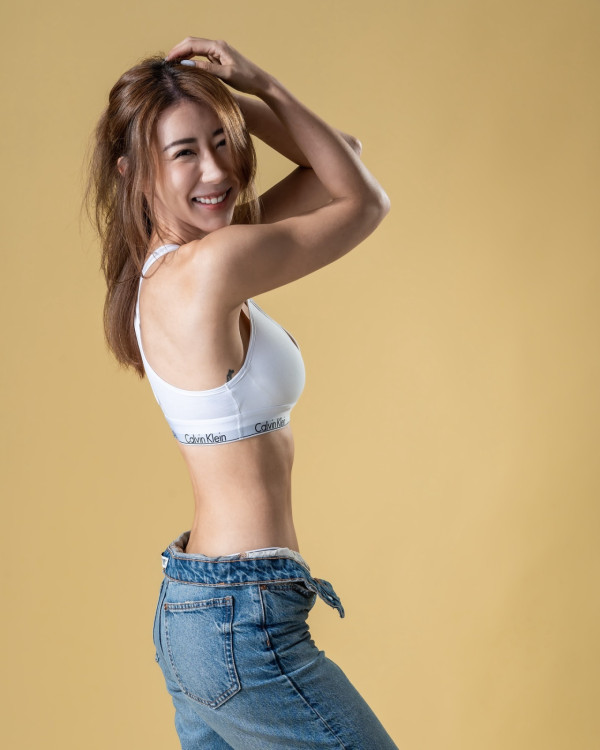 陳婉衡拍攝內衣寫真