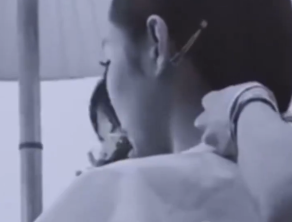 Jennie出席婚禮衣著被批唔尊重!粉絲即護航解釋背後原因!