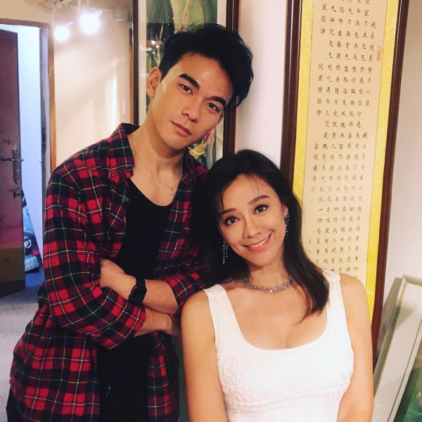 35歲女藝人情人節後突然暗示分手!與星二代拍拖兩年最終互刪合照:回歸一個人