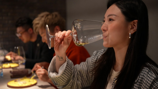 感動味蕾美食餐廳100強關西篇｜周奕瑋全新日本旅遊節目每集景點 推介必食黑毛和牛燒肉/隱世壽司店、串燒店 