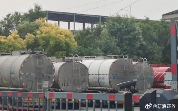 毒油恐慌｜內地油車被揭運完煤油運食油 多個大品牌食油下架