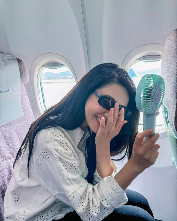 TVB演員身穿浴袍現身台中 被台灣網友捕獲：這是在拍什麼？ 